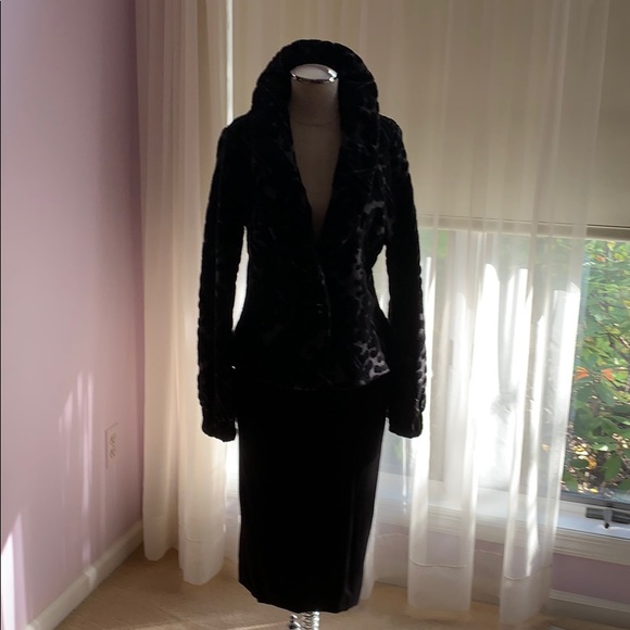 Blazer - Picture 1 of 5